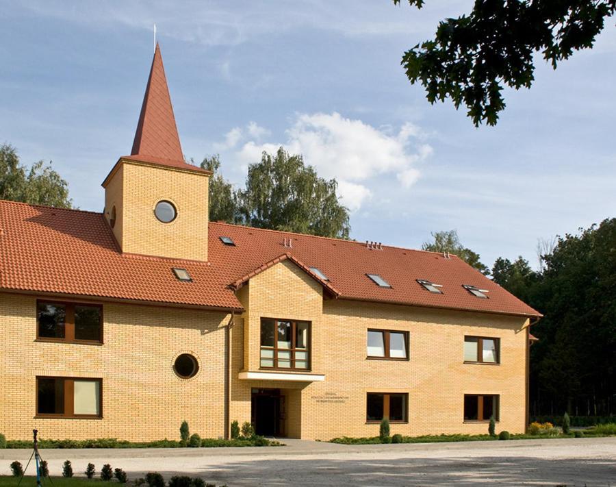 Uroczysko Porszewice - Osrodek Konferencyjno-Rekolekcyjny Hotel Pabianice Exterior photo
