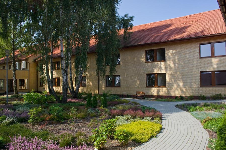 Uroczysko Porszewice - Osrodek Konferencyjno-Rekolekcyjny Hotel Pabianice Exterior photo